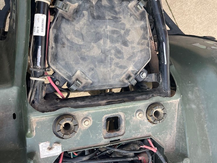 1995-honda-300-atv-image-11