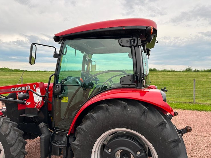 2023-case-ih-farmall-75a-image-21