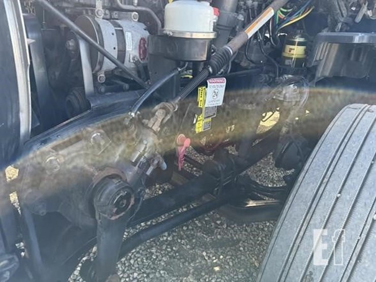 2018-kenworth-t680-image-31