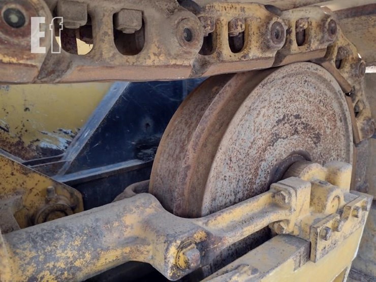 2018-deere-450k-image-36