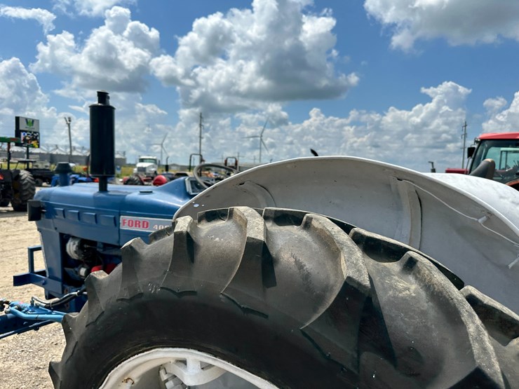 ford-4000-image-18