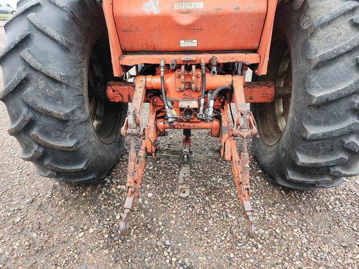 allis-chalmers-190-tractor-image-5