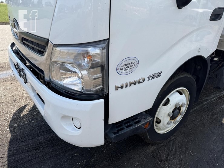 2018-hino-195-image-14