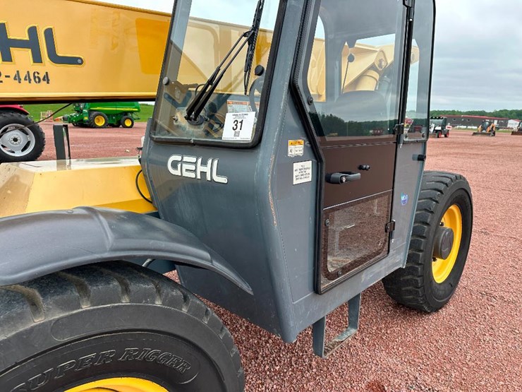2014-gehl-rs6-42-image-10