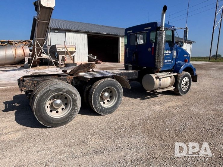 2000-kenworth-t800-image-6