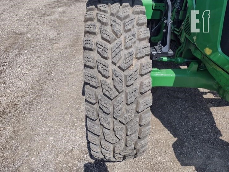2017-john-deere-5090r-image-17