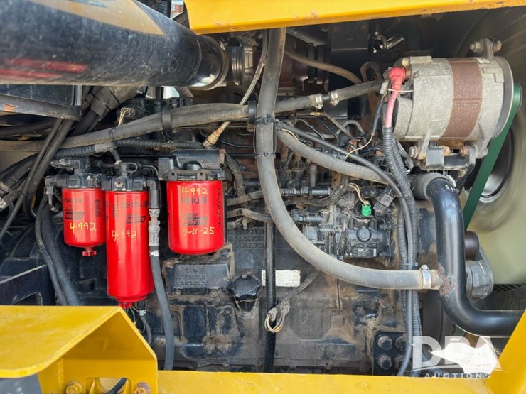 2006-john-deere-8-image-14