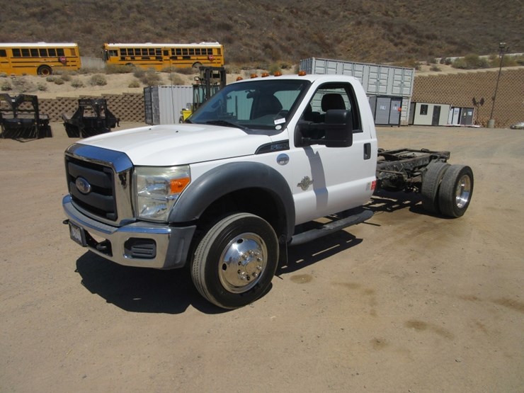 2015-ford-f550-sd-image-1