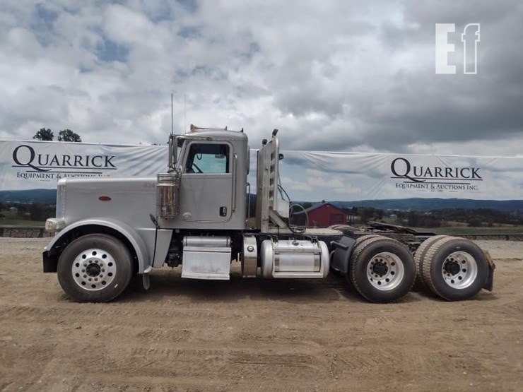 2011-peterbilt-388-image-1