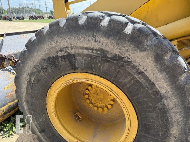 komatsu-wa250-image-8