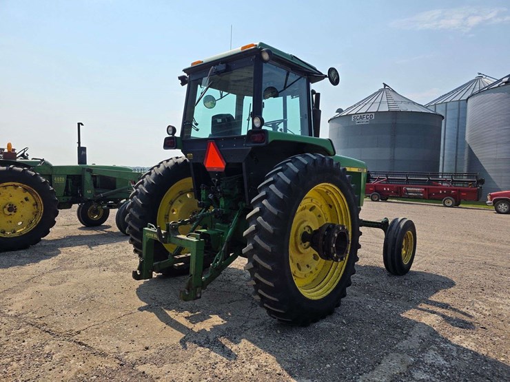 1990-john-deere-4455-image-13