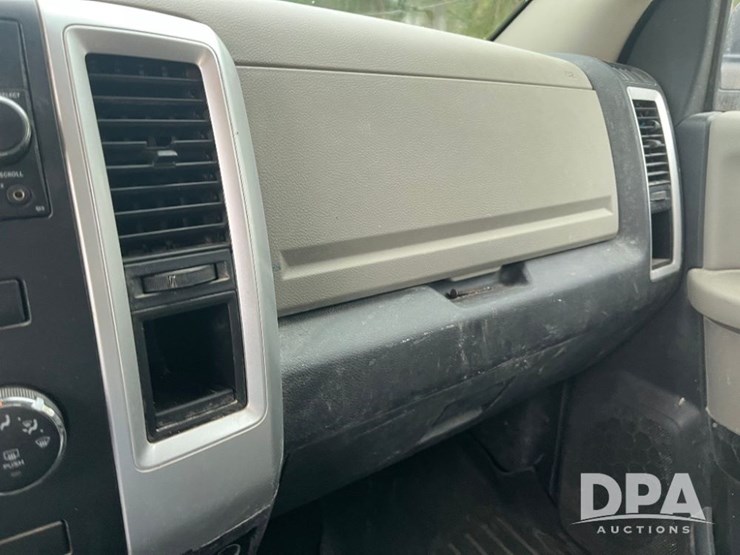 2012-dodge-ram-1500-image-61