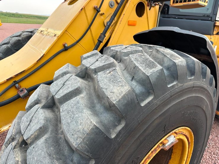 2006-caterpillar-924g-image-10