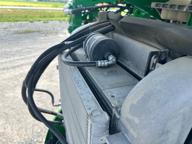 2018-john-deere-r4038-image-60