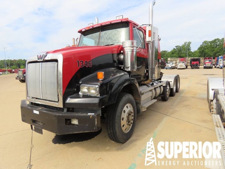 2013-western-star-4900-image-1