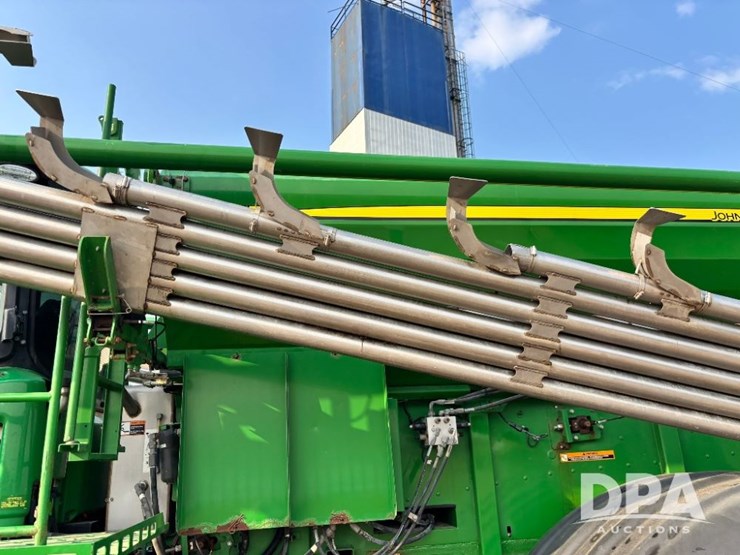 2019-john-deere-f4365-image-43
