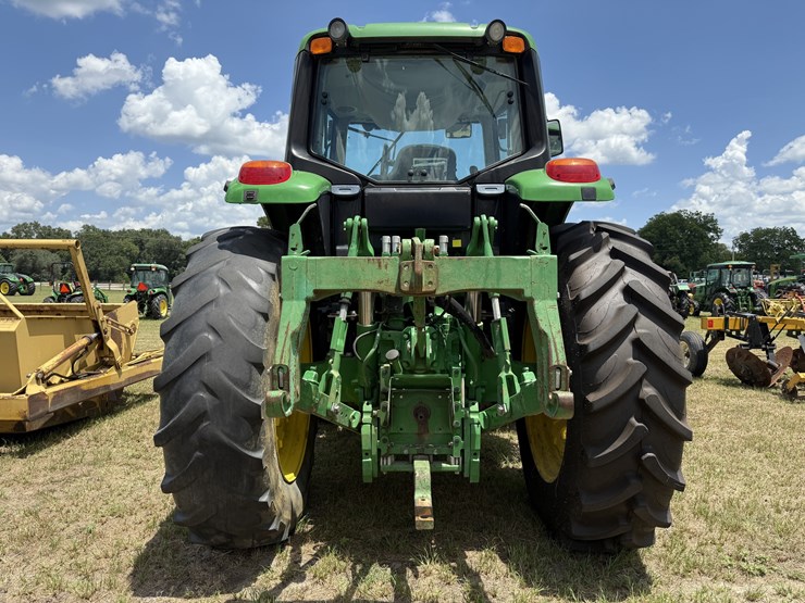 2019-john-deere-6155m-image-8