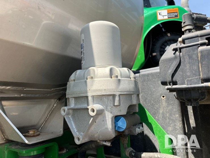 2020-john-deere-r4045-image-49