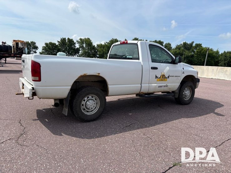 2006-dodge-ram-2500-image-10