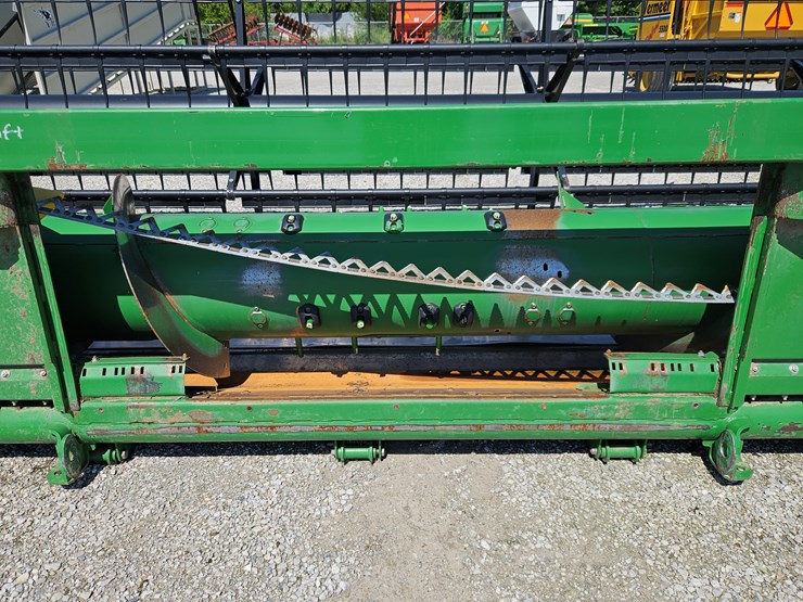2012-john-deere-625f-image-9