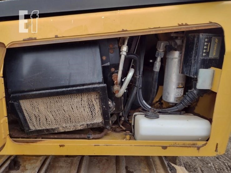 2014-caterpillar-d5k2-lgp-image-43
