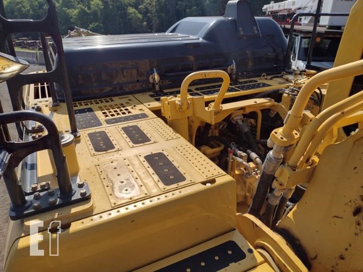 2019-komatsu-pc390-lc-11-image-46