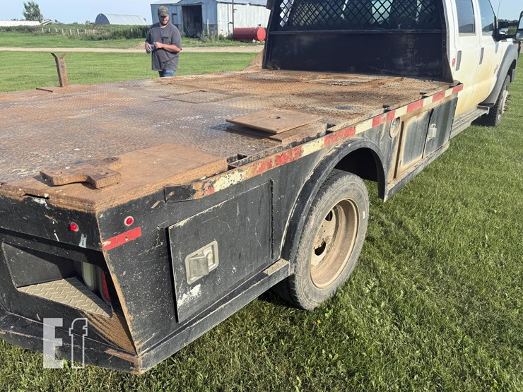 2013-ford-f550-image-23