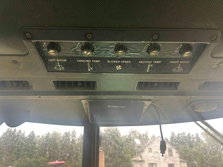 john-deere-8440-image-29