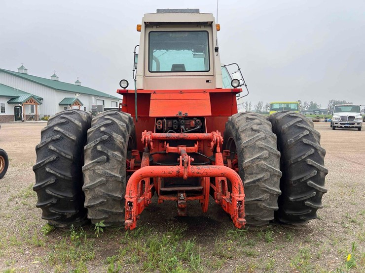 1975-case-2470-tractor-image-6