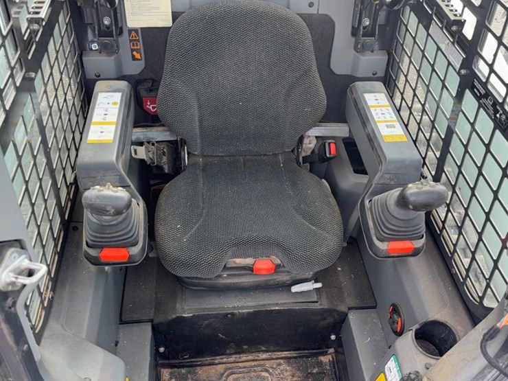2023-bobcat-t76-image-14