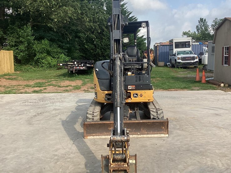 2017-deere-35g-image-9