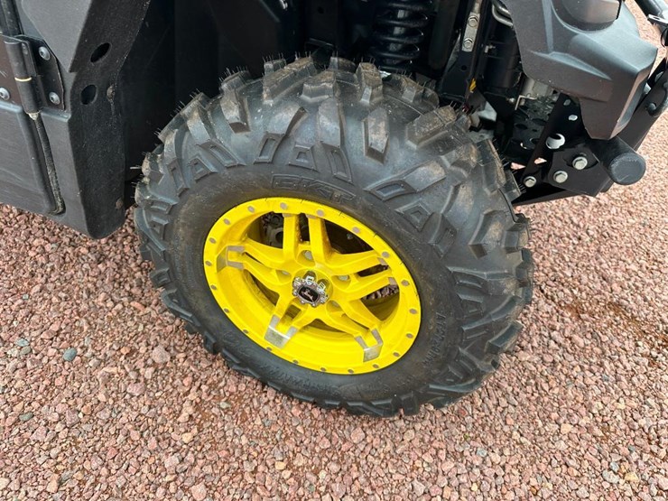 2022-john-deere-gator-image-9