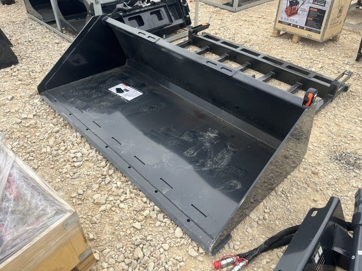 wolverine-78"-ss-track-bucket-image-1