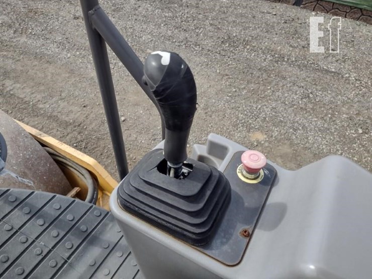 2014-volvo-sd45-image-8