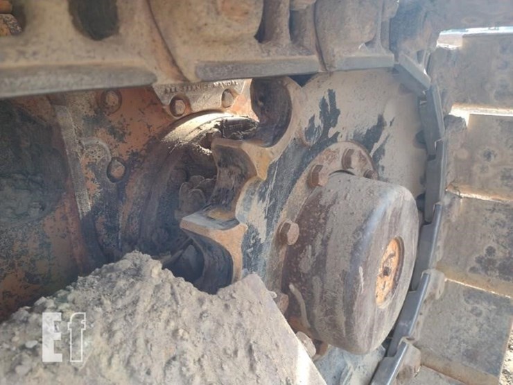 2012-case-850l-xlt-image-21
