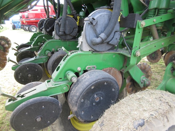 john-deere-1790-image-7
