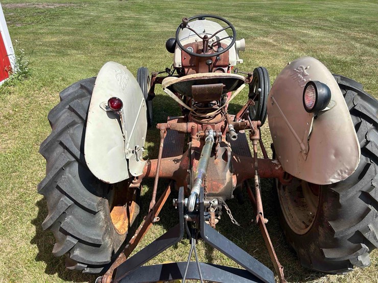ford-8n-image-4