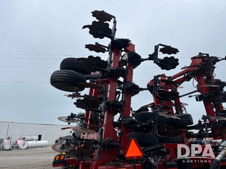 2016-caseih-940-nh3-tool-bar-(jn2532,-unit-561)-image-30