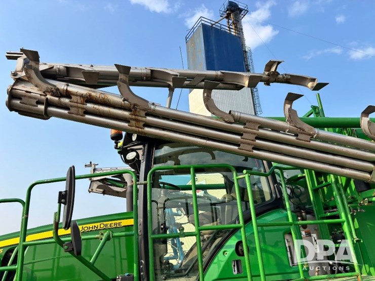 2019-john-deere-f4365-image-42