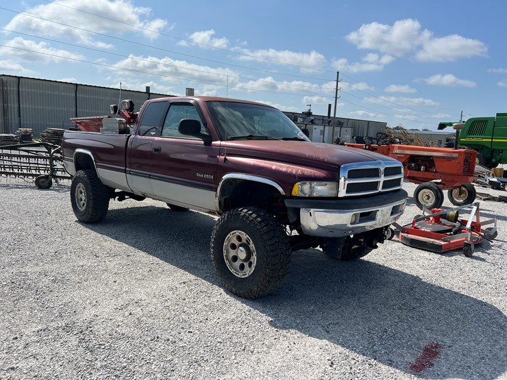2001-dodge-ram-2500-image-21