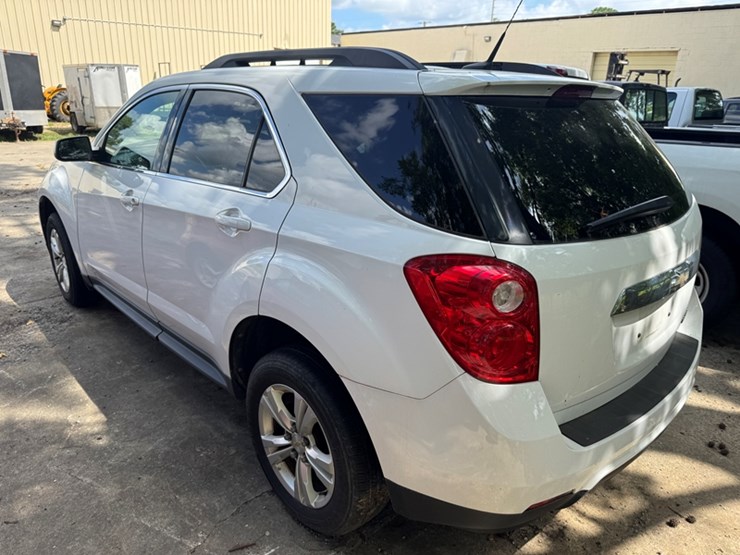 2012-chevrolet-equinox-lt-image-4
