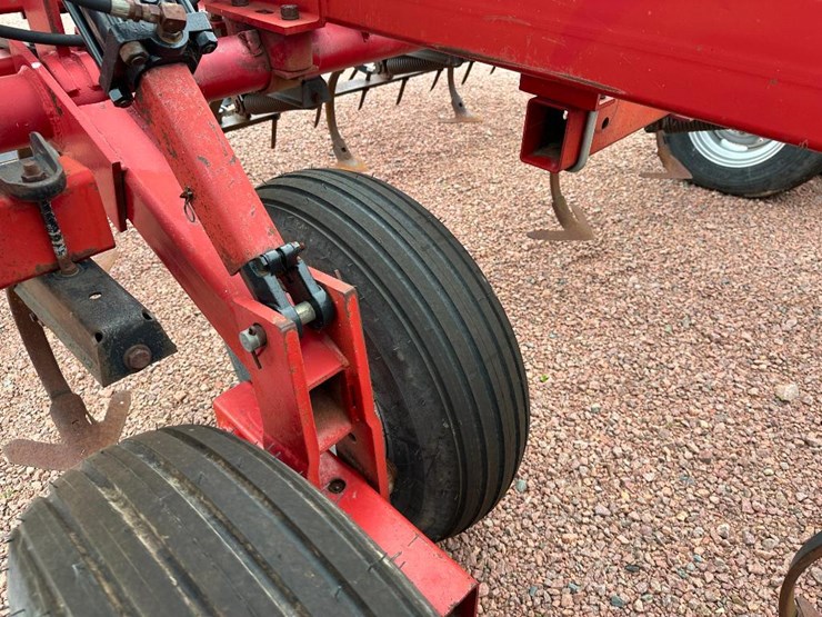 case-ih-4200-image-12