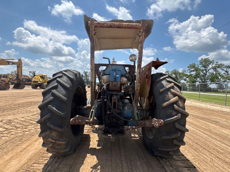 ford-7600-image-7