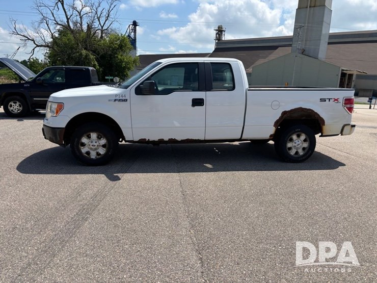 2011-ford-f150-image-13