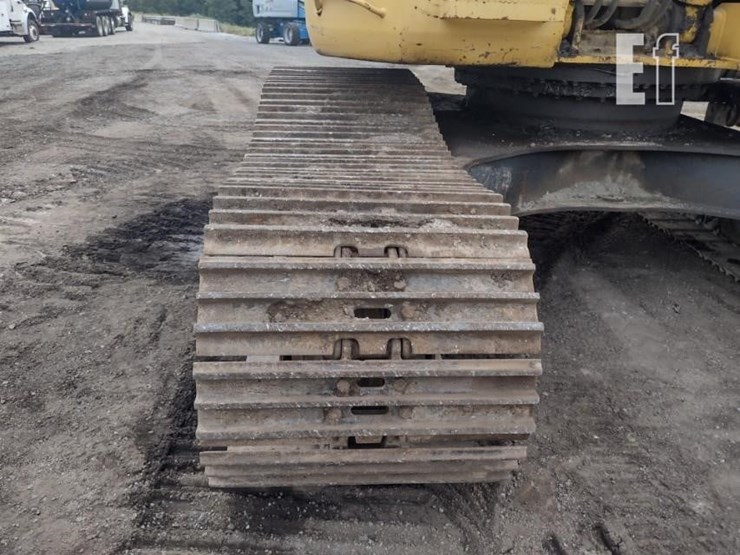 komatsu-pc308-image-41