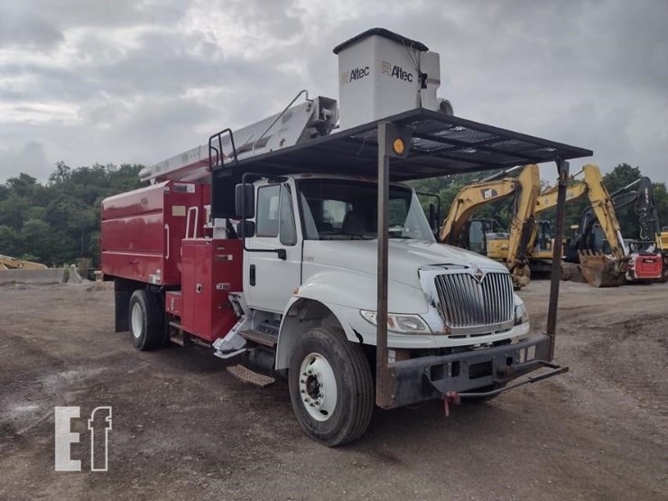 2017-international-durastar-4300-image-45