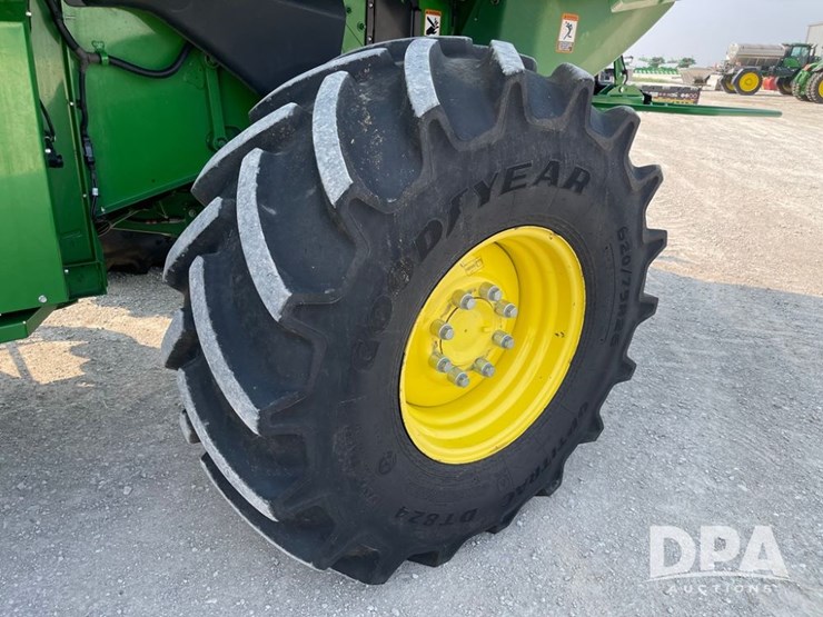 2016-john-deere-s690-image-52