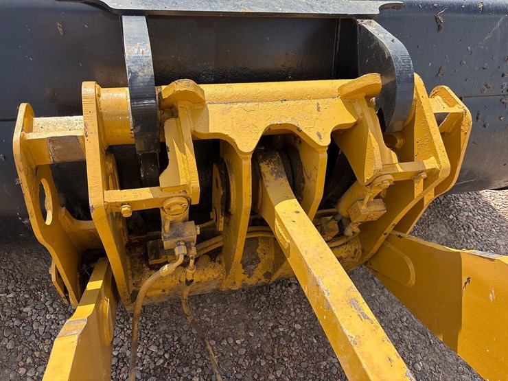 2012-caterpillar-930-image-10