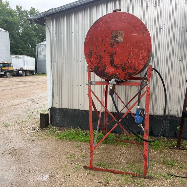 Gas Tank with Red Stand