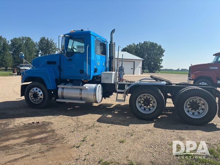 2006-mack-chn613-image-15